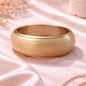 Vintage Cream Enamel Chunky Bangle Bracelet